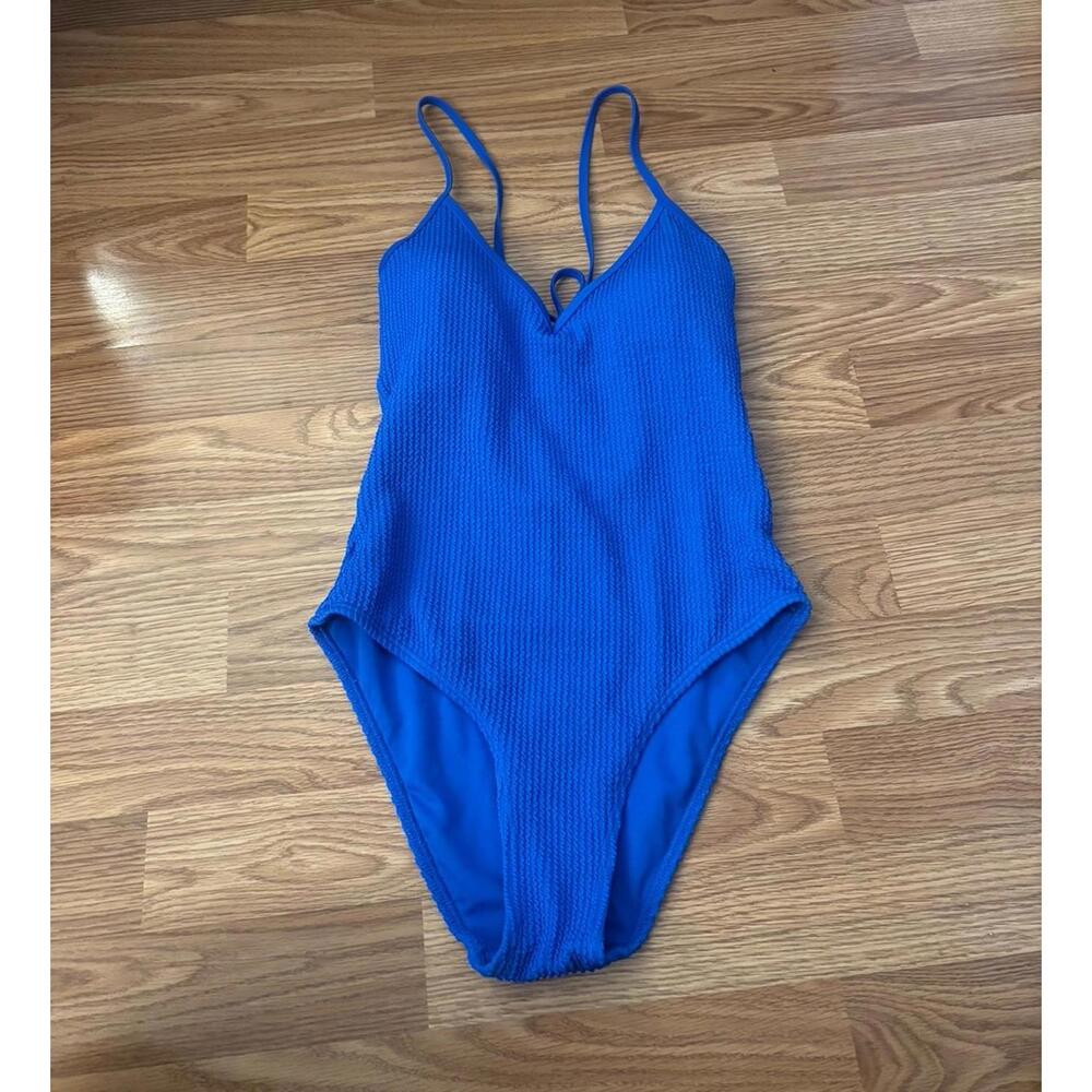 No Boundaries Textured High Leg One Piece Swimsuit Size Small (4-6)